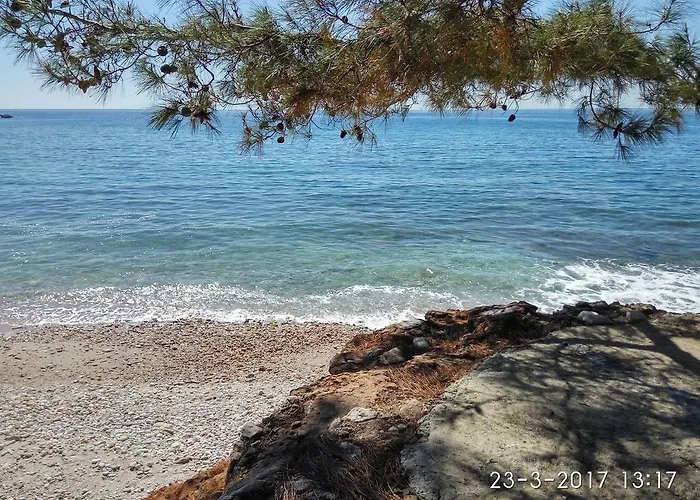 Family House By The Сasa de vacaciones *