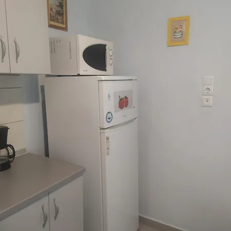 Family House By The Dom wakacyjny Potos